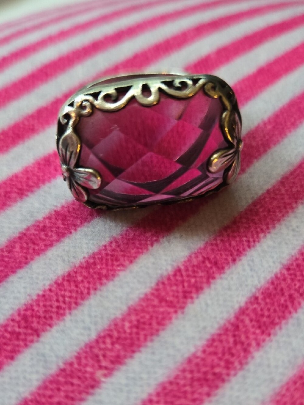 Silpada Berry-licious Pink Faceted Crystal Ring with Floral Silver Accents Sz 8 - Picture 6 of 8